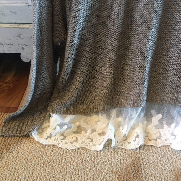 TAUPE LACE RUFFLE HEM BOHO PLUS SZ SWEATER TOP 3X - Picture 4 of 6